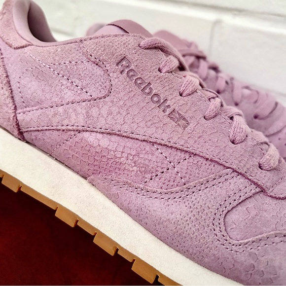 Reebok Classic Leather Exotics Infused Lilac Chalk Sneakers, SZ 7 WORN ONCE! - Picture 4 of 8